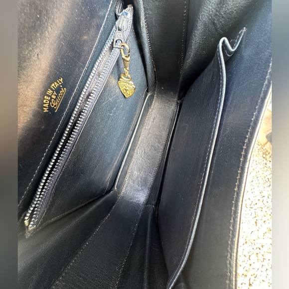 GUCCI Vintage Box Calf Leather Shoulder Bag with Horseshoe Clasp - Picture 7 of 16